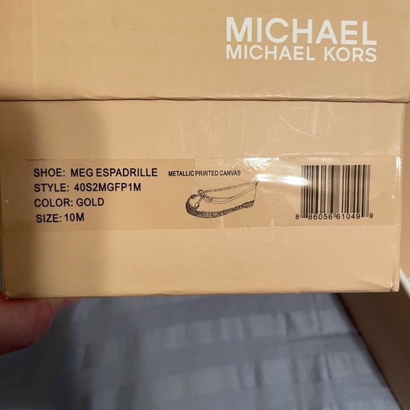 Michael Kors casual gold espadrilles - Picture 8 of 8